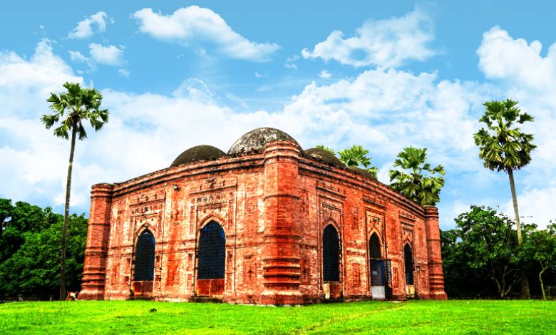 ধনিয়াচক মসজিদ - চাঁপাইনবাবগঞ্জ